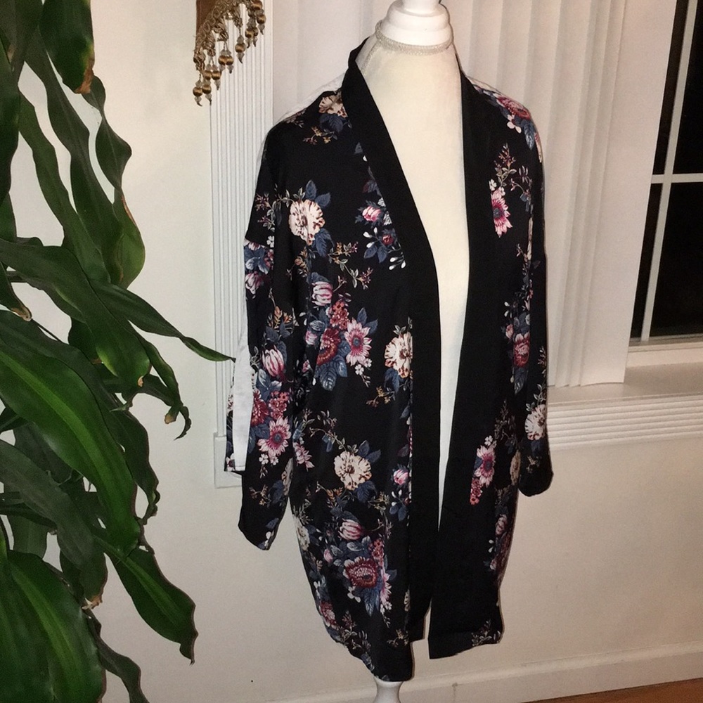 New Pink Rose Floral Top small